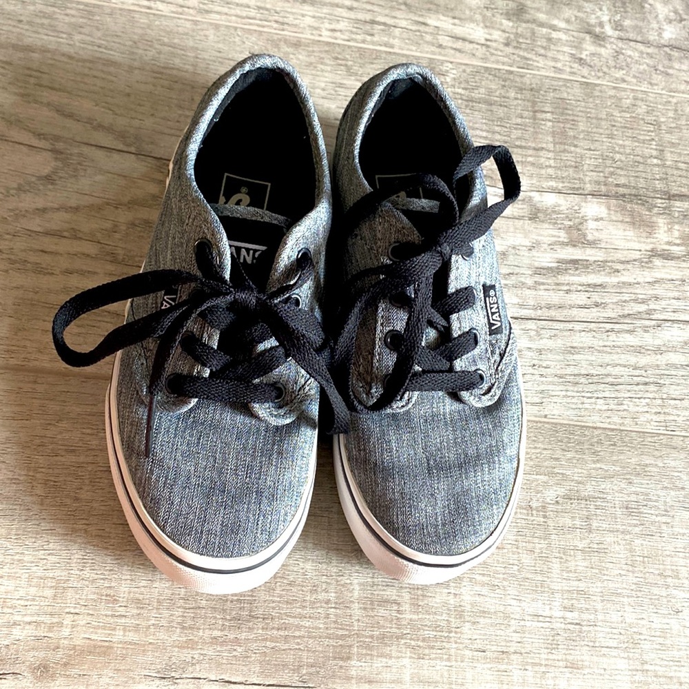 Vans lace up low top sneaker 13Y - light black denim look